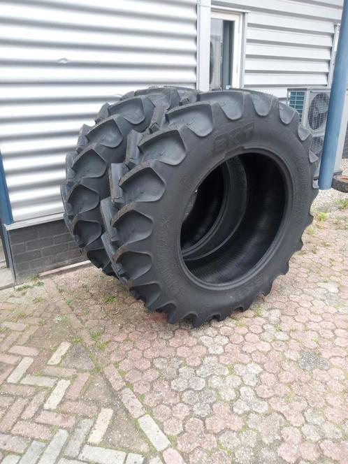 BKT Agrimax RT855 420/85R34 16.9R34  - 460/85R34  18.4R34, Zakelijke goederen, Agrarisch | Onderdelen | Banden, Velgen en Assen