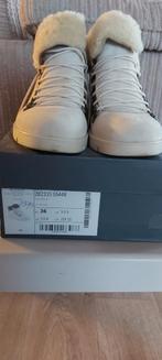 Ecco bella maat 36, Ophalen of Verzenden, Zo goed als nieuw, Overige kleuren, Sneakers of Gympen