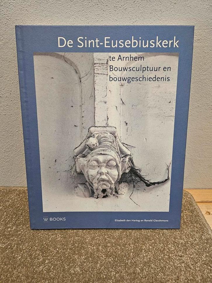 De Sint-Eusebiuskerk te Arnhem - Bouwsculptuur, Boeken, Kunst en Cultuur | Architectuur, Zo goed als nieuw, Architectuur algemeen