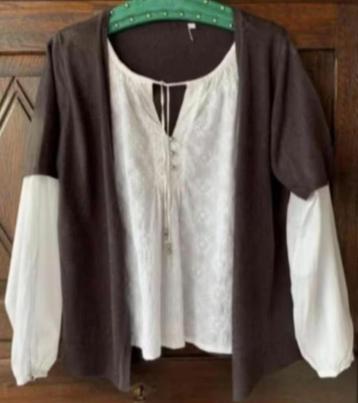 Witte blouse bruin vestje eraan vast; 4; oto 53 cm lengte 60 beschikbaar voor biedingen