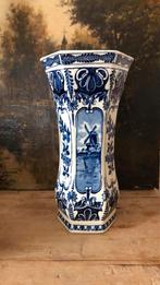 Boch delfts blauw witte vaas, Antiek en Kunst, Antiek | Vazen, Ophalen of Verzenden