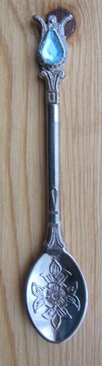verzilverd lepeltje met ingelegde steen en bloem motief, Overige materialen, Verzilverd, Ophalen of Verzenden, Zo goed als nieuw