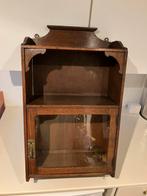 Oud vitrine kastje voor aan de wand, Huis en Inrichting, Kasten | Vitrinekasten, Ophalen, Minder dan 50 cm, Eikenhout, Minder dan 25 cm