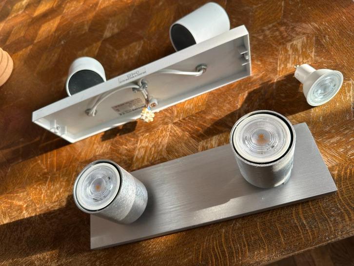 Lampen plafond brons + PHILIPS spots 2x2, Huis en Inrichting, Lampen | Spots, Gebruikt, Plafondspot of Wandspot, Metaal of Aluminium