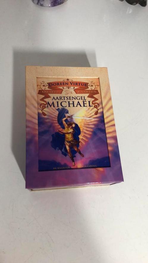 Doreen Virtue - Aartsengel Michael Orakel, Boeken, Esoterie en Spiritualiteit, Zo goed als nieuw, Overige typen, Tarot of Kaarten leggen