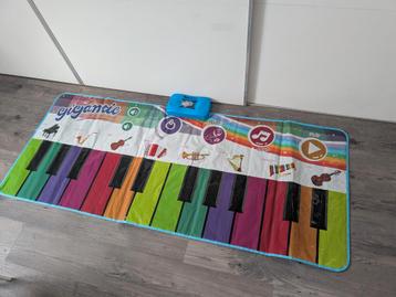 Gigantic Piano Mat - Speelplezier! beschikbaar voor biedingen