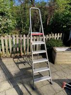 Oude Altrex trap 6 treden, Doe-het-zelf en Verbouw, Ladders en Trappen, Gebruikt, Minder dan 2 meter, Ophalen