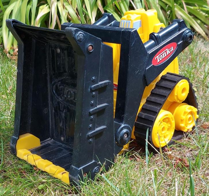 Tonka Hasbro nr. H91053 Real Rugged Front Loader, Hobby en Vrije tijd, Modelauto's | Overige schalen, Gebruikt, Ophalen of Verzenden