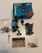 2 zeevismolens Abu Garcia Ambassadeur, Watersport en Boten, Ophalen, Zo goed als nieuw, Molen