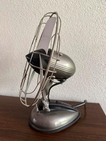 Vintage Erres ventilator vt 4, bullitshape, jaren 50/60/70 beschikbaar voor biedingen