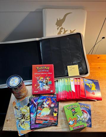 Pokemon artikelen (binders, theme deck, overzised kaarten) beschikbaar voor biedingen