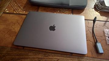 MacBook Pro 2016 13,3" (Nieuwe batterij+Sequoia 15.5+Win11) beschikbaar voor biedingen