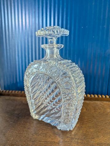 Grote kristallen karaf . Liqueur fles  beschikbaar voor biedingen