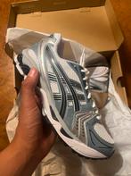 ASICS Gel-Kyano 14 White Fjord Grey EU 40 / US 7, Nieuw, Ophalen of Verzenden, Sneakers of Gympen, Grijs