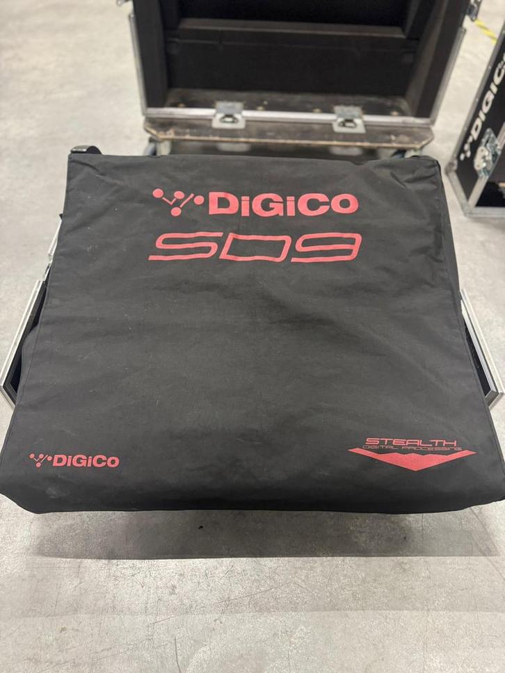 Digico SD9 Core2 met D-rack 32/16 met socapex in flightcase, Muziek en Instrumenten, Overige Muziek en Instrumenten, Gebruikt