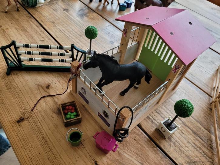 Schleich Paardenstal met Accessoires, Kinderen en Baby's, Speelgoed | Overig, Zo goed als nieuw, Jongen of Meisje, Ophalen of Verzenden