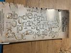 Tim holtz alterations/ sizzix, Hobby en Vrije tijd, Knutselen, Ophalen of Verzenden, Zo goed als nieuw, Materiaal