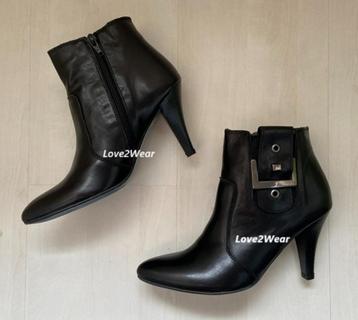 Enkellaarsjes zwart met siergespen maat 37 beschikbaar voor biedingen