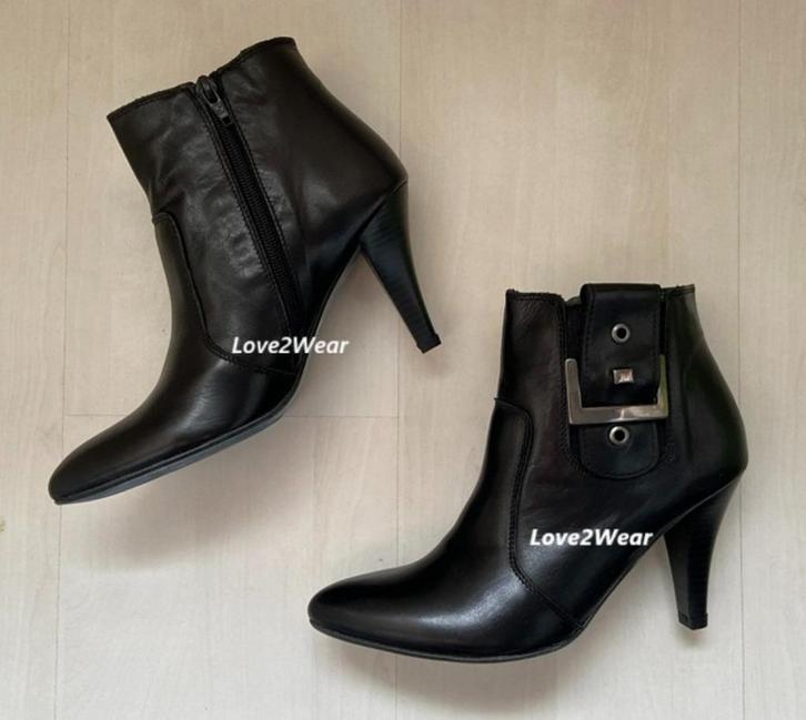 Enkellaarsjes zwart met siergespen maat 37, Kleding | Dames, Schoenen, Zo goed als nieuw, Lage of Enkellaarzen, Zwart, Ophalen of Verzenden