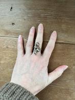 Prachtige ring 4 bollen zilverkleurig, maat 18, IJzer of Staal, Ophalen of Verzenden, Zo goed als nieuw, 17 tot 18