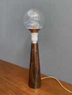 60 jaren Palisander cone voet tafel lamp kunststof lampenbol, Hout, Gebruikt, Vintage, Ophalen of Verzenden