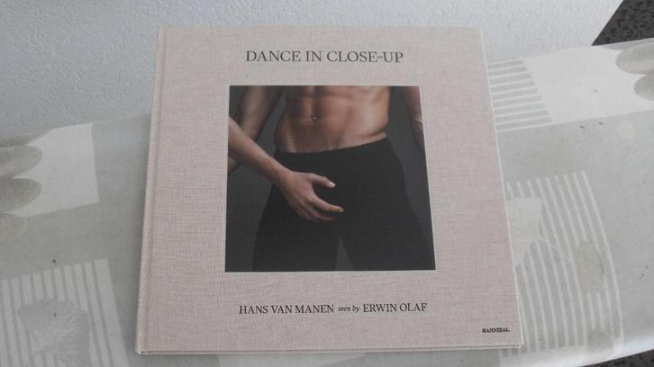 ERWIN OLAF ; nieuw groot boek, gesigneerd, Boeken, Kunst en Cultuur | Fotografie en Design, Nieuw, Fotografen, Ophalen of Verzenden
