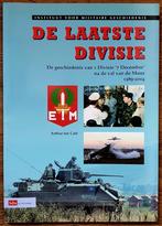 De Laatste Divisie : 7 december Na de val v/d Muur 1989-2004, Verzamelen, Militaria | Algemeen, Verzenden, Landmacht, Nederland