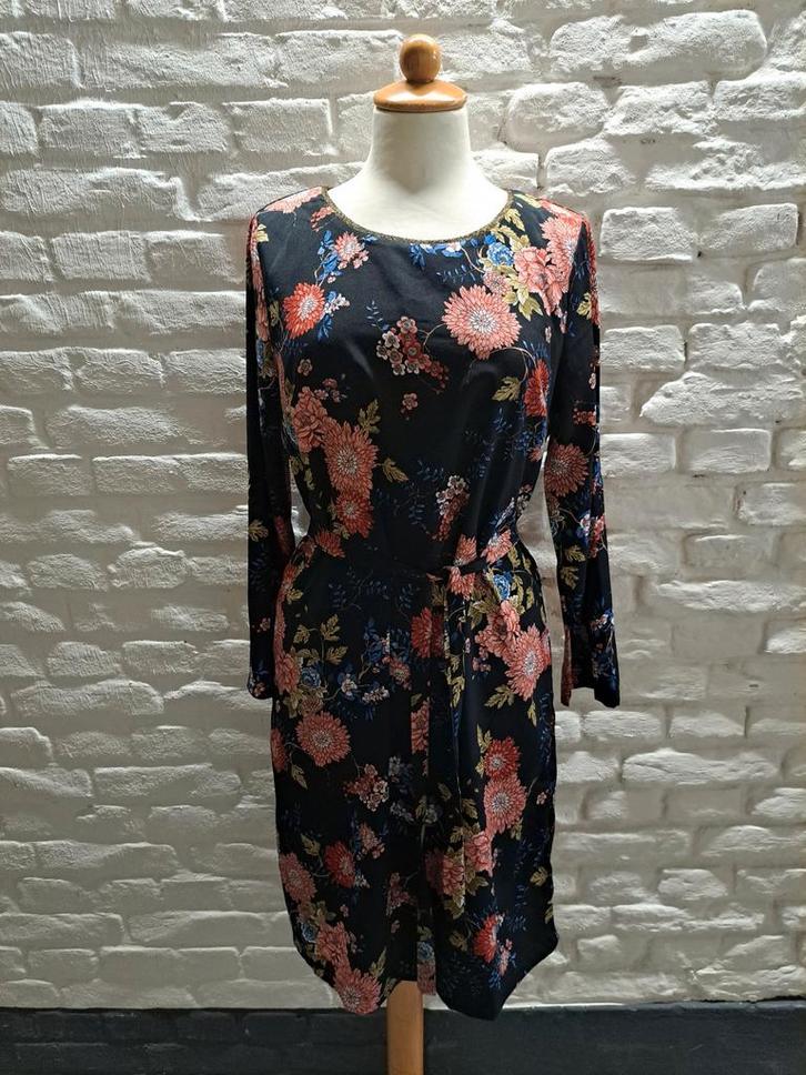 Akoz de Toi Jurk Maat 38, Kleding | Dames, Jurken, Zo goed als nieuw, Maat 38/40 (M), Zwart, Boven de knie, Verzenden