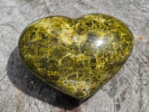Groene opaal hart, Sieraden, Tassen en Uiterlijk, Edelstenen, Ophalen of Verzenden