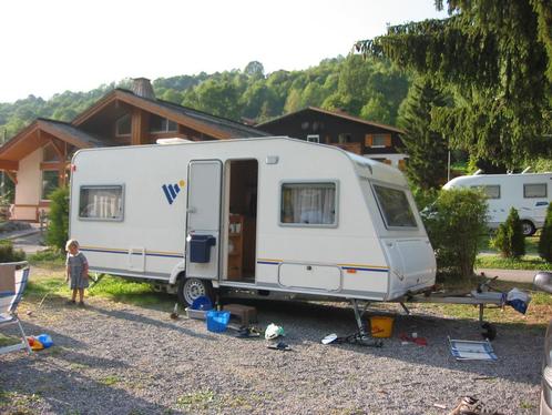 Knaus Vimara caravan V500  2003, Caravans en Kamperen, Caravans, Particulier, tot en met 5, 1000 - 1250 kg, Treinzit, Knaus, Dwarsbed
