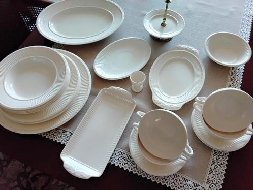 Wedgwood Edme servies delen., Huis en Inrichting, Keuken | Servies, Zo goed als nieuw, Schaal of Schalen, Wedgwood, Porselein