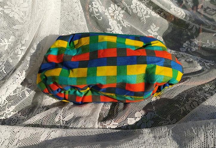 Vintage geruiten toilettas met groen "lak"gedeelte. Jaren 80, Sieraden, Tassen en Uiterlijk, Toilettassen, Zo goed als nieuw, Jongen of Meisje