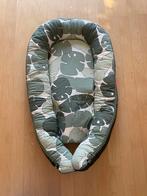 Done By Deer Babynest - Bladeren Design, Kinderen en Baby's, Babywiegjes en Ledikanten, Ophalen, Zo goed als nieuw, Overige typen