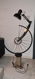 Unieke lamp voor fiets liefhebbers,lees beschrijving, Antiek en Kunst, Ophalen