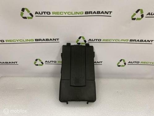 Accu Afdekkap Volkswagen Passat B7 ORIGINEEL 3C0915443A, Auto-onderdelen, Accu's en Toebehoren, Gebruikt, Ophalen of Verzenden