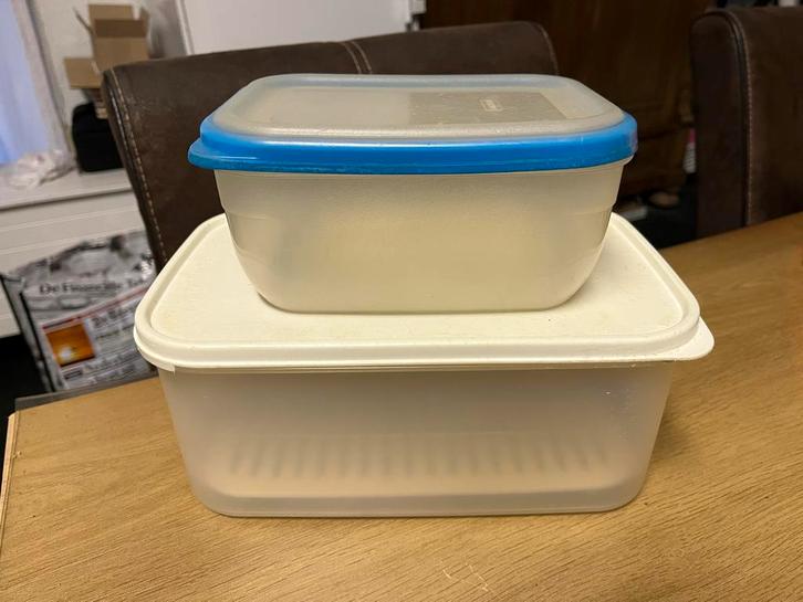 2 Broodtrommels Tupperware, Huis en Inrichting, Keuken | Keukenbenodigdheden, Gebruikt, Ophalen of Verzenden