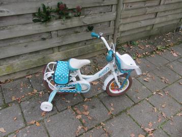te koop miesje fietsje 12 inch beschikbaar voor biedingen