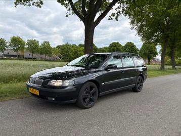 Volvo V70 2.3 T5 / Handgeschakeld / 250PK! beschikbaar voor biedingen