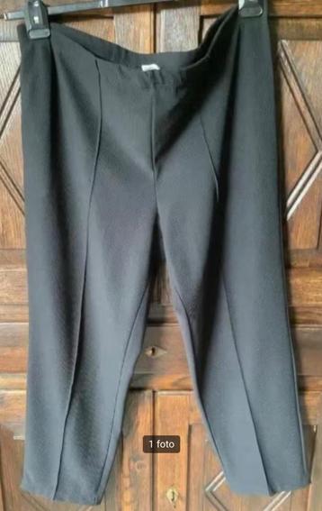 Zwarte broek, damesbroek, pantalon; taille 54,4 cm; Laura beschikbaar voor biedingen