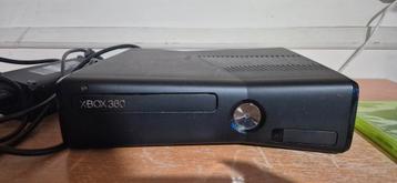 Xbox 360 S - Zwart beschikbaar voor biedingen