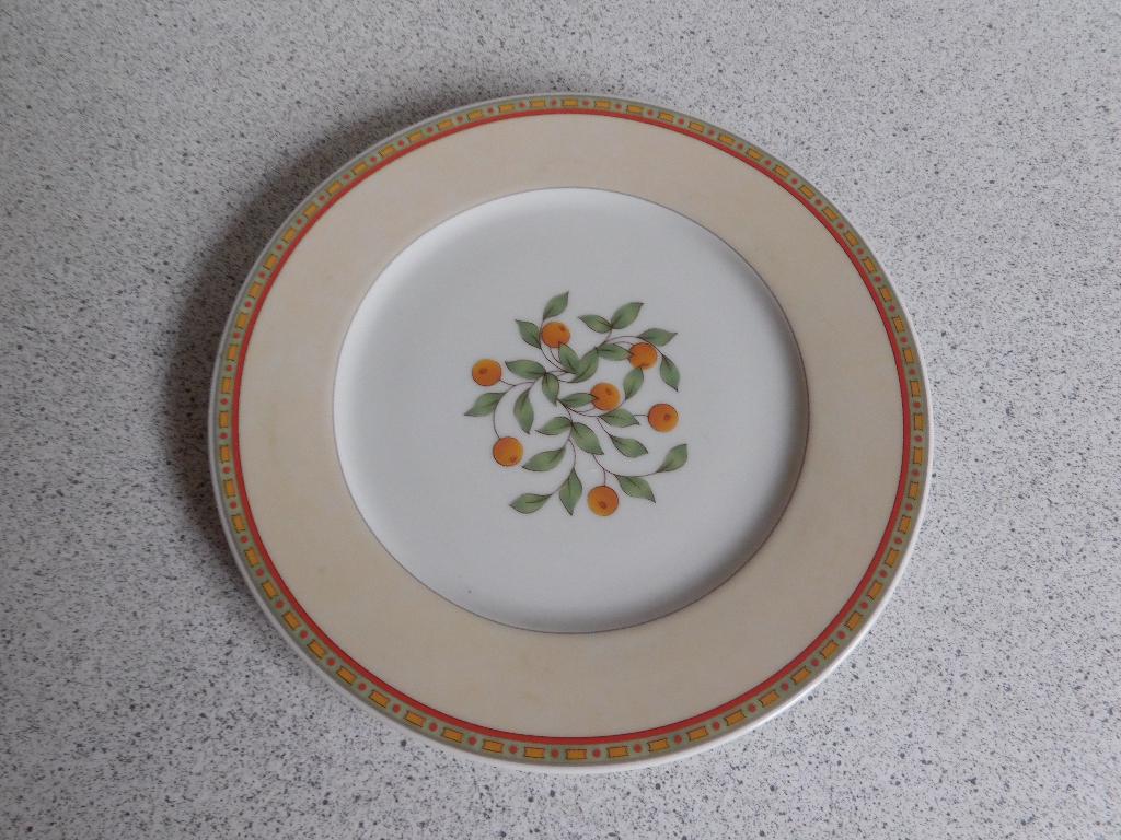 Bord 21 cm. Koffietijd Sinaasappel Art & Design, Ophalen of Verzenden, Zo goed als nieuw, Bord(en), Overige stijlen