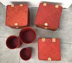 6 rode rieten mandjes, Huis en Inrichting, Woonaccessoires | Schalen en Manden, Ophalen, Gebruikt, Mand, Riet