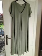 Groene viscose jurk met V-hals en kort mouwtje, Made with love, Maat 42/44 (L), Ophalen of Verzenden, Zo goed als nieuw