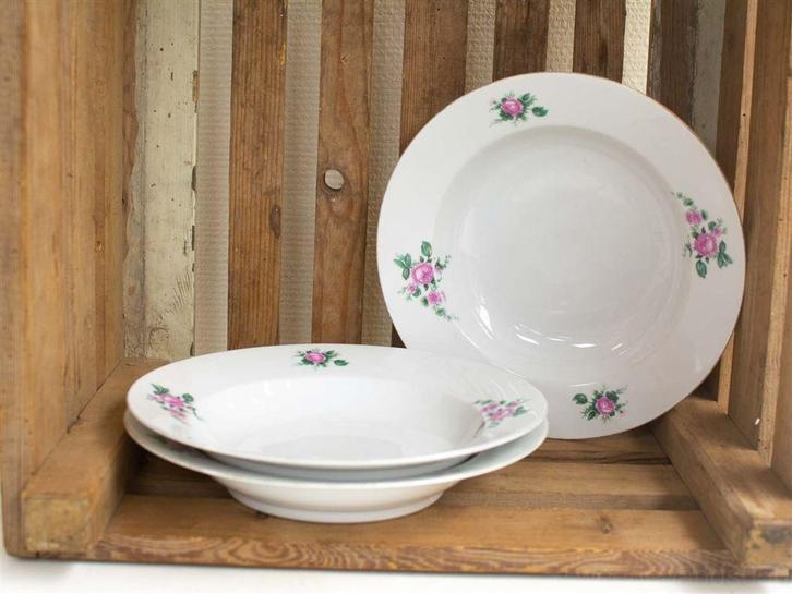 3 diepe kahla borden 29132, Huis en Inrichting, Keuken | Servies, Gebruikt, Bord(en), Overige stijlen, Porselein, Ophalen of Verzenden