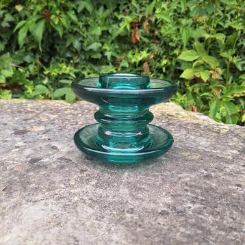 Oude glazen isolator beschikbaar voor biedingen