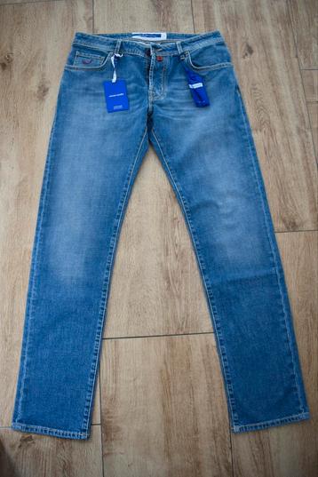 Jacob Cohën **Nick** | middenblauw beschikbaar voor biedingen