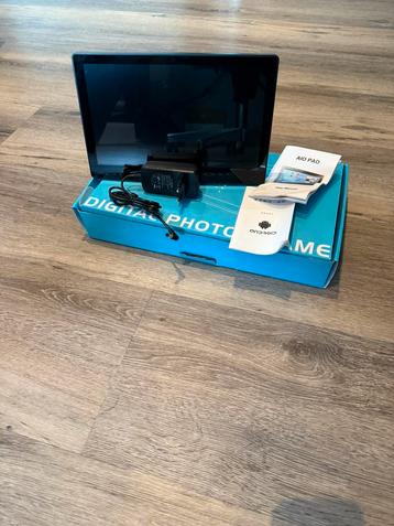 Gloednieuwe 11.4 inch Android Tablet beschikbaar voor biedingen