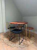 Kidsdepot Kindertafel met stoelen en kleed, Ophalen, Zo goed als nieuw, Tafel(s) en Stoel(en)