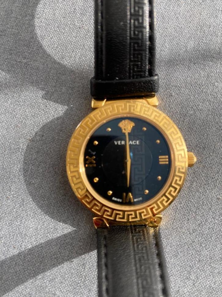 Versace dames horloge, Sieraden, Tassen en Uiterlijk, Horloges | Dames, Zo goed als nieuw, Polshorloge, Overige merken, Goud, Goud