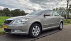 Skoda Octavia 1.2 TSI Elegance | 2010 | 199.959 km |, Auto's, Skoda, Voorwielaandrijving, Euro 5, Stof, Beige